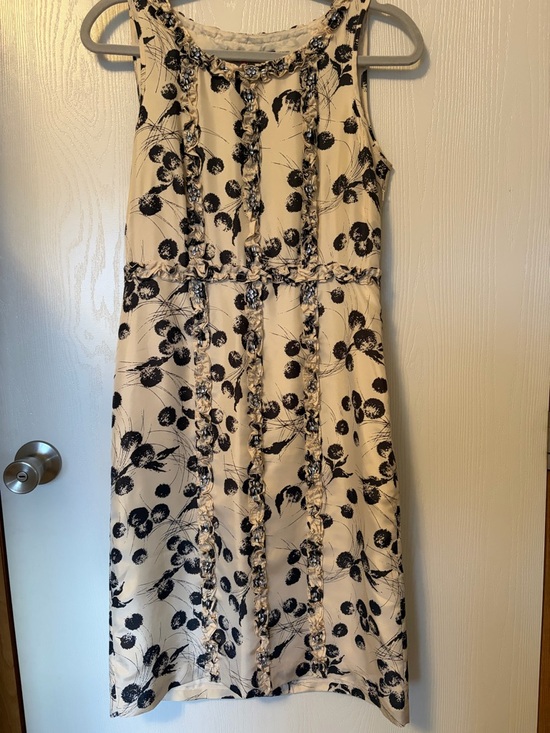 Boden Dresses & Skirts - NWOT Boden Limited Edition Silk Embellished Sleeveless Cream Floral Dress Size 6